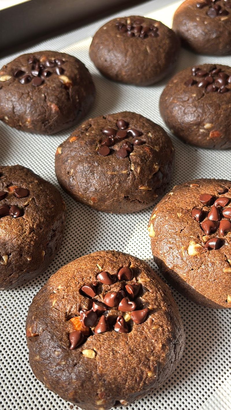 Sep. 久點 紅玉紅茶可可豆 - 紅玉紅茶軟餅乾搭配杏仁果與可可豆